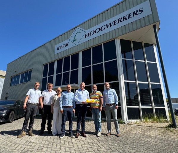 HDW neemt Kwak Hoogwerker Centrum B.V. over HDW neemt Kwak Hoogwerker Centrum B.V. over